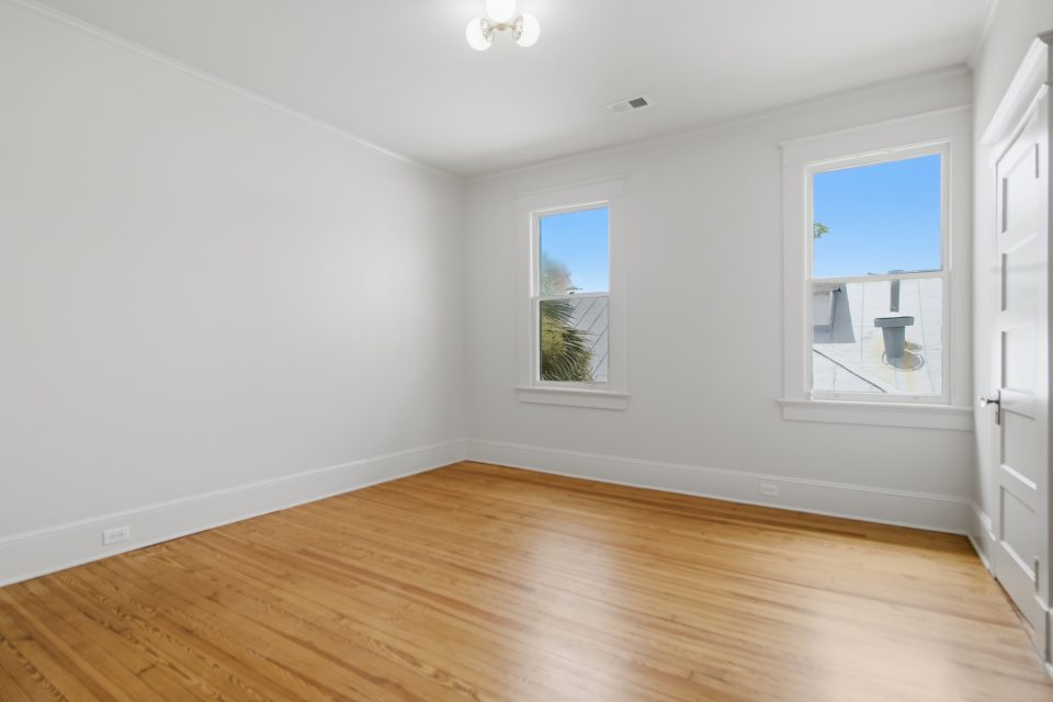 Custom kitchen and marble work surfaces at 173 Tradd Street