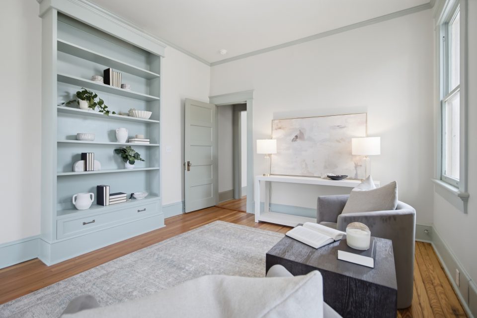 Butler’s pantry and service spaces at 173 Tradd Street