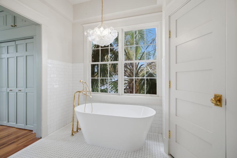 Bedroom suite at 173 Tradd Street