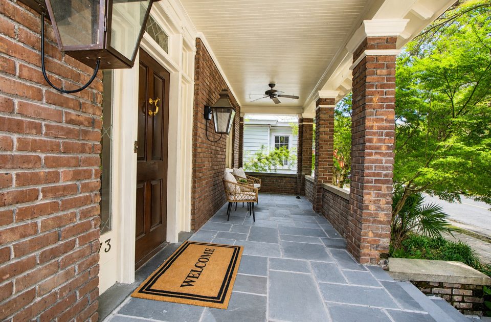 Private suite at 173 Tradd Street