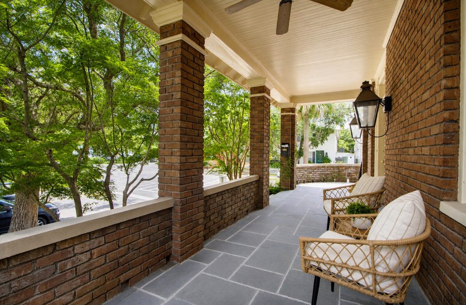 Private suite at 173 Tradd Street
