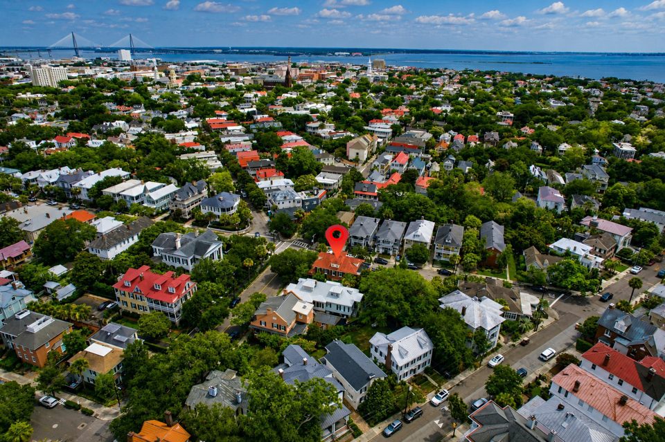 South of Broad setting at 173 Tradd Street