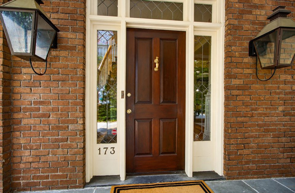 Private suite at 173 Tradd Street